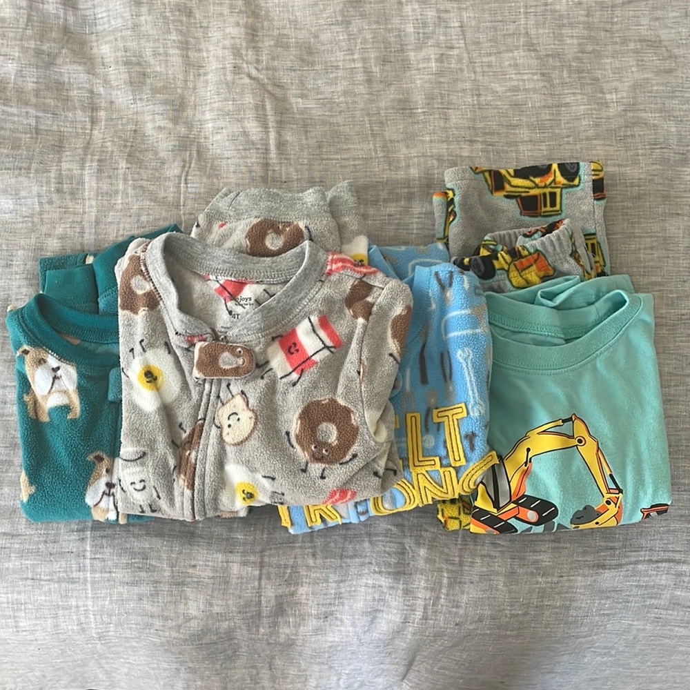 4T Bundle of Pajama’s -Simple Joys by Carter